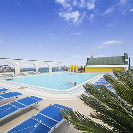 Residence Cristoforo Colombo - Carraro Immobiliare - Family Apartments カオルレ エクステリア 写真