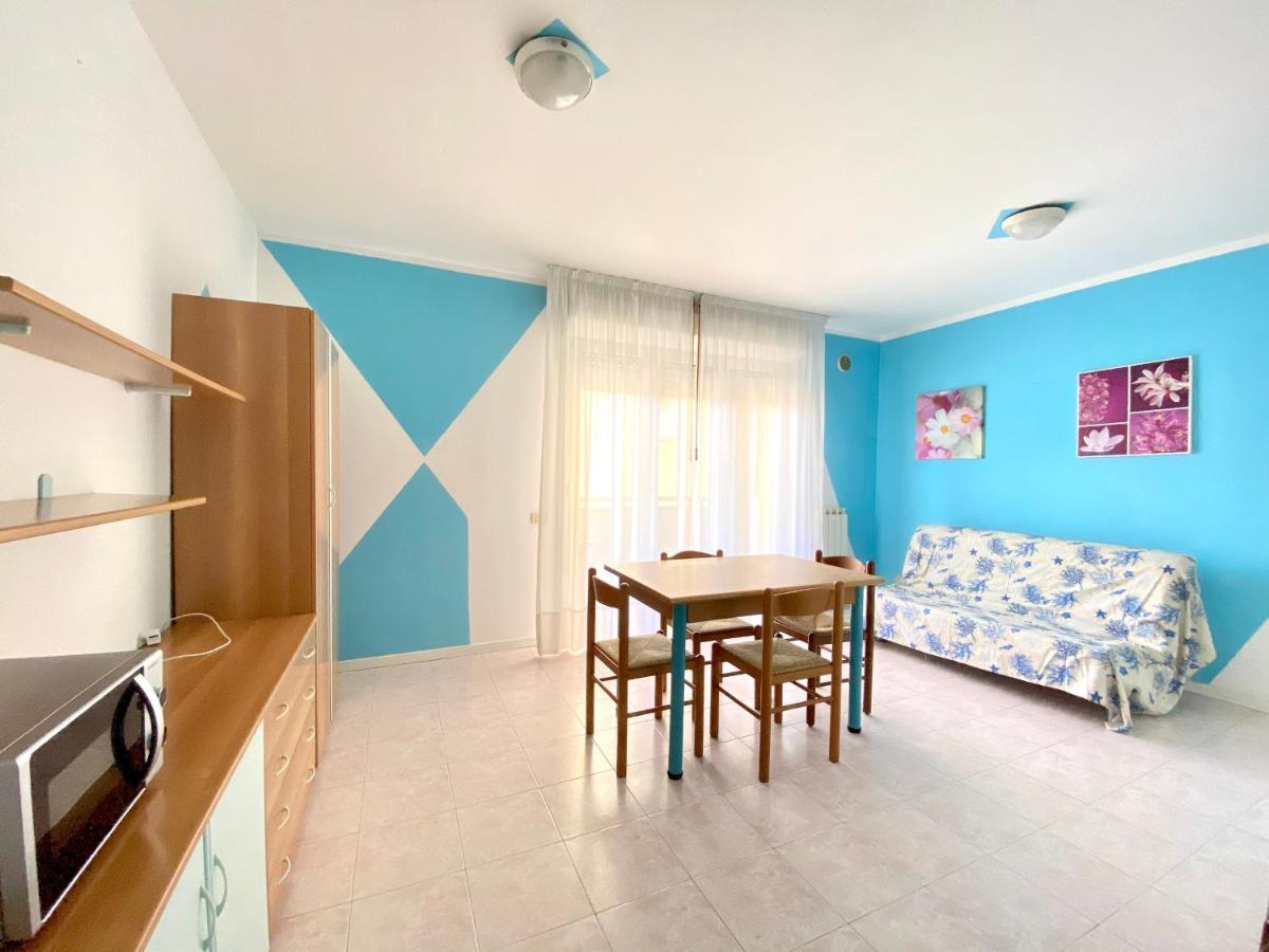 Residence Cristoforo Colombo - Carraro Immobiliare - Family Apartments カオルレ エクステリア 写真